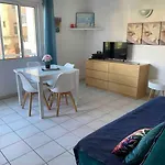 Joli Port Azur Climatise A Golfe -juan En Front De * فالوريس