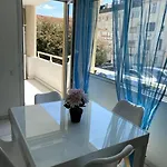 Joli Port Azur Climatise A Golfe -juan En Front De فالوريس